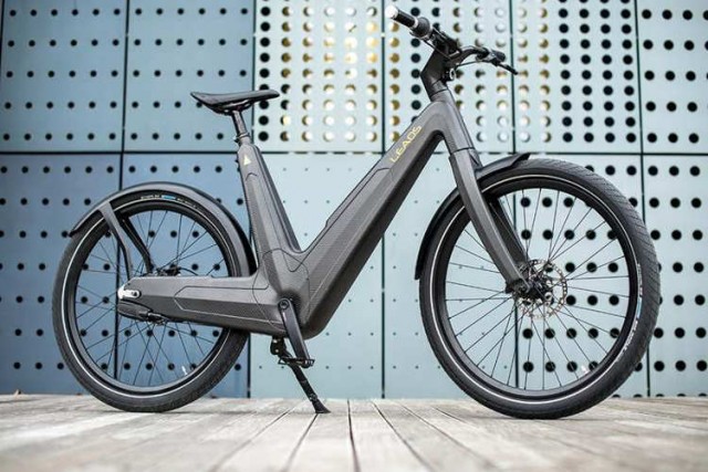 Carbon urban e-bike