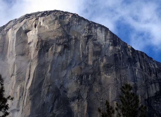 Ascenting up El Capitan in Yosemite National Park (2)