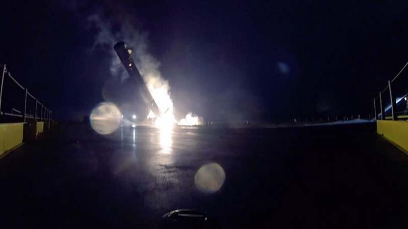 SpaceX’s Autonomous Rocket Blow Up (4)
