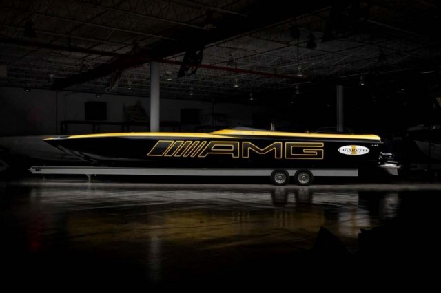 Cigarette - AMG Racing GT S 50-foot Marauder (9)