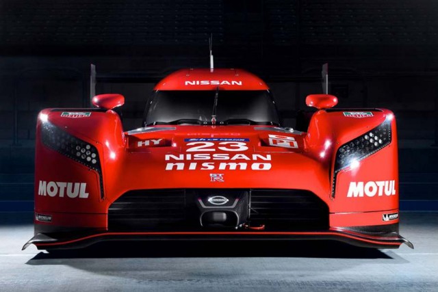 Nissan GT-R LM NISMO racing car (5)