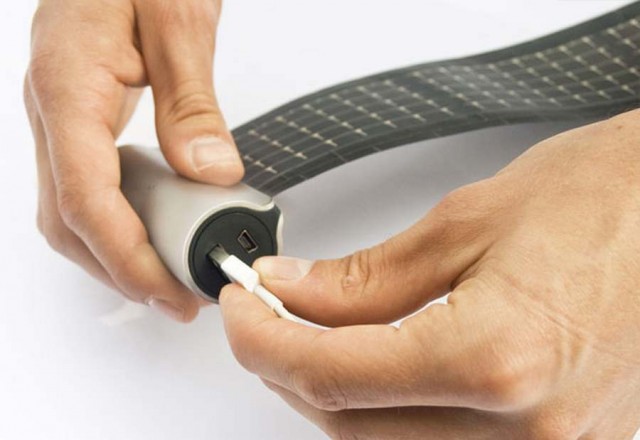 Rollable Solar Charger (1)