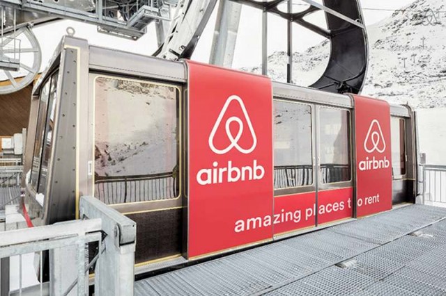 A room suspended above the French Alps (3)