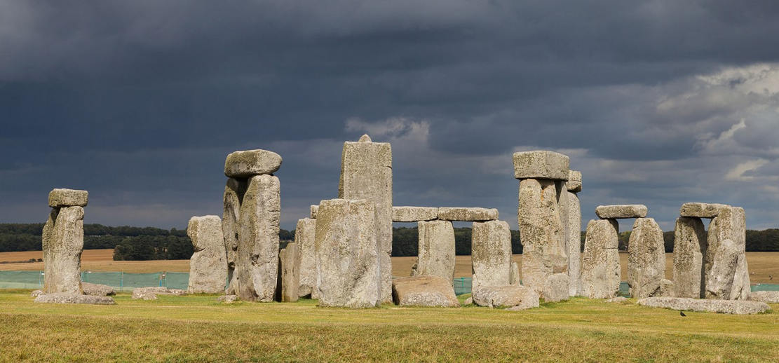 A new theory on Stonehenge (1)