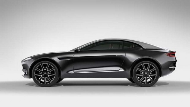 Aston Martin DBX (4)
