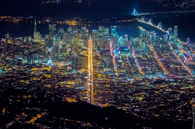 San Francisco by night - Vincent Laforet | WordlessTech