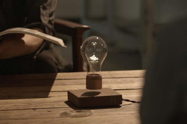 Flyte- Levitating Hovering Light (6)