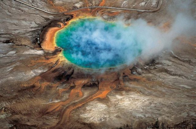 Yellowstone supervolcano