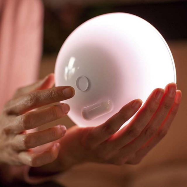 Philips Hue Go light (1)