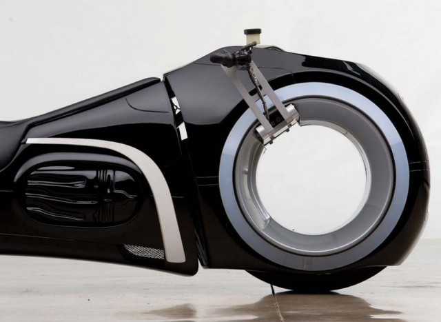 Tron motorcycle (1)
