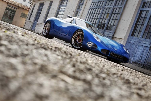 Toroidion MW1 electric supercar (11)