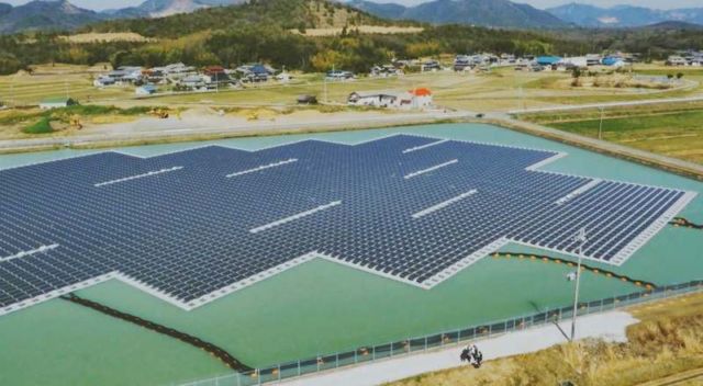 floating mega-solar plants in Japan