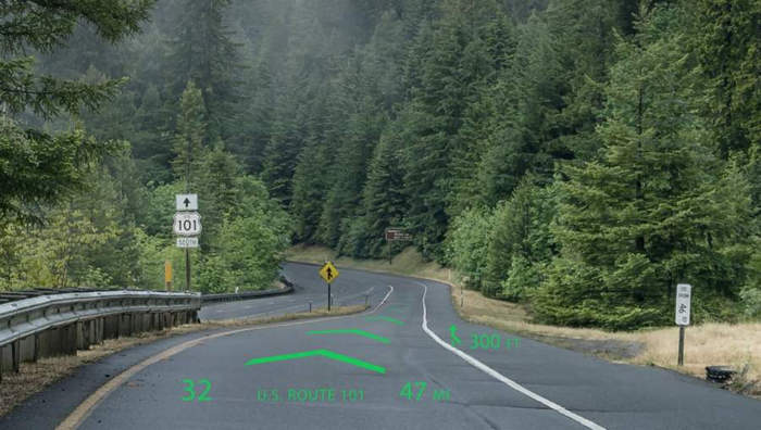 Holographic car navigation
