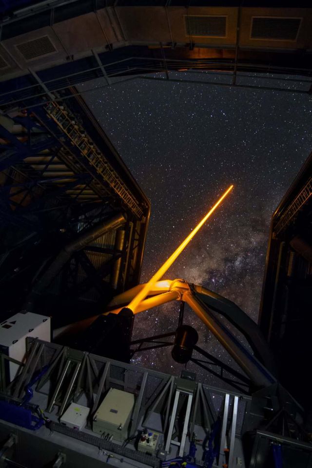 Laser guide star units on Unit Telescope 4 (5)