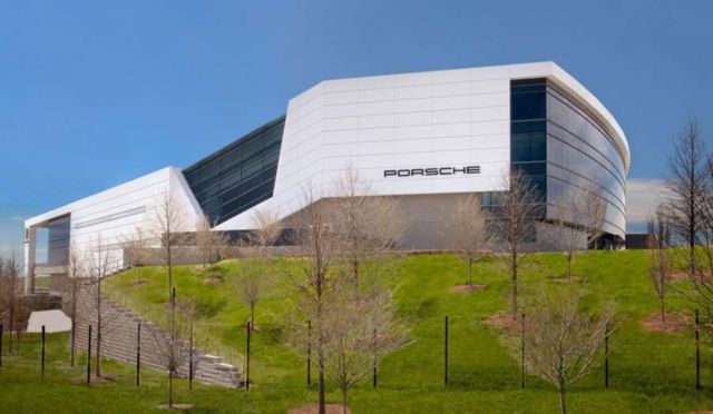 Porsche Experience Center and Headquarters (12)