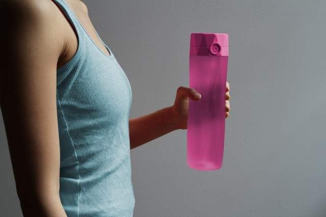 HidrateMe- Smart Water Bottle (3)