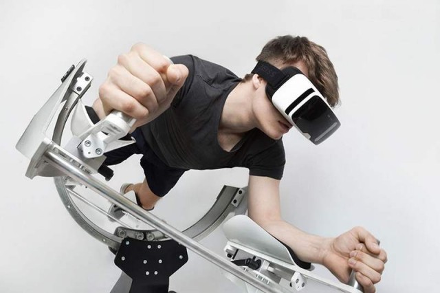 Icaros home gym works with a virtual reality headset (5)