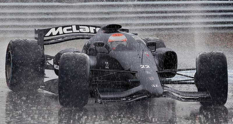 McLaren-Honda Formula 1 with Closed Cockpit (17)