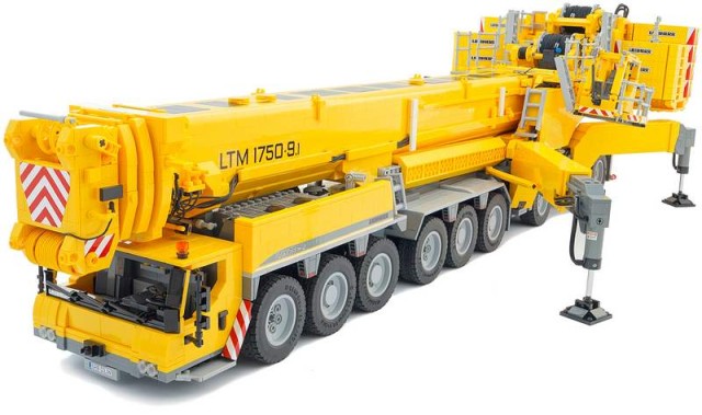 Lego Mobile Crane