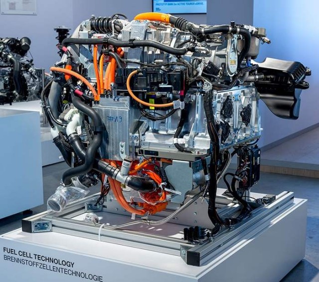 Hydrogen BMW i8 concept (7)