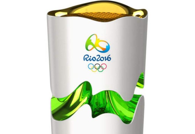 Rio 2016 expanding Olympic torch (2)