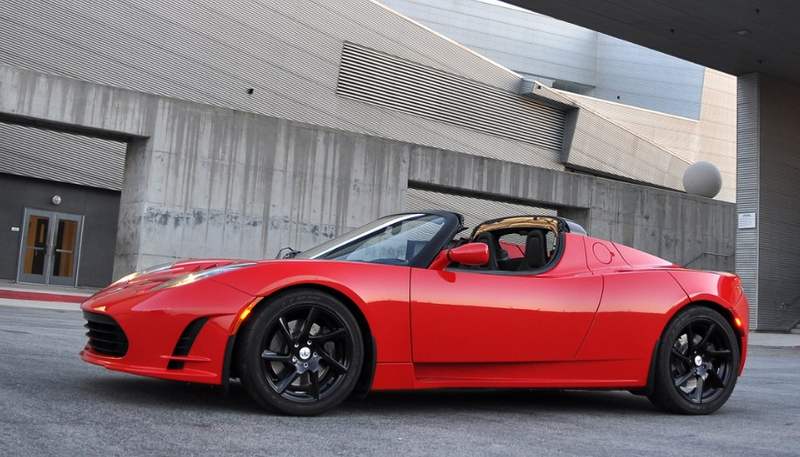 Tesla Roadster electric sports car (8)