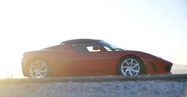 Tesla Roadster electric sports car (6)