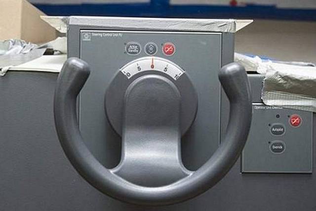 The steering wheel of the HMS Queen Elizabeth