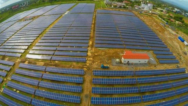 World's first completely Solar-powered airport in India