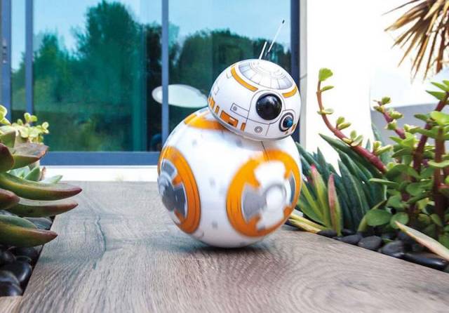 BB-8 new 'Star Wars' toy (3)