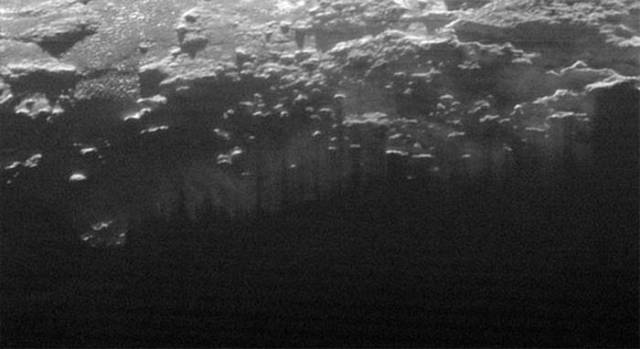 Pluto new Backlit Panorama (4)