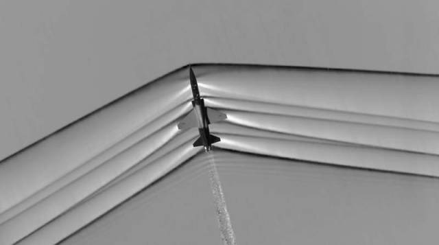 Supersonic Shock Waves of a T-38C Aircraft (3)