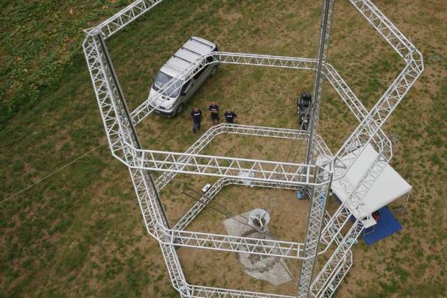 The biggest Delta 3d printer in the world (2)