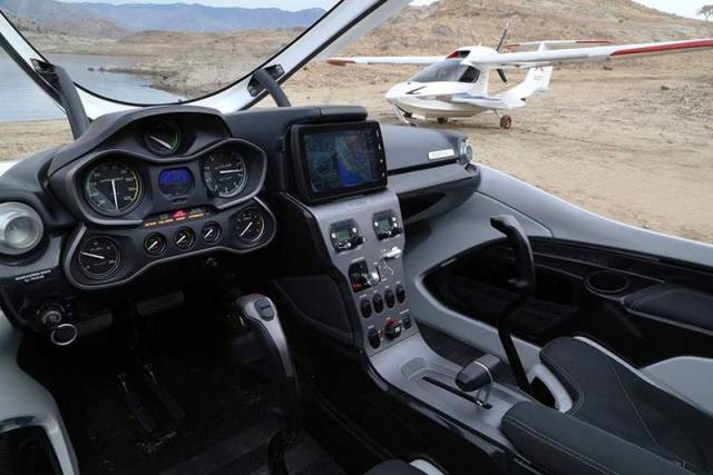 Icon A5 personal aircraft (4)