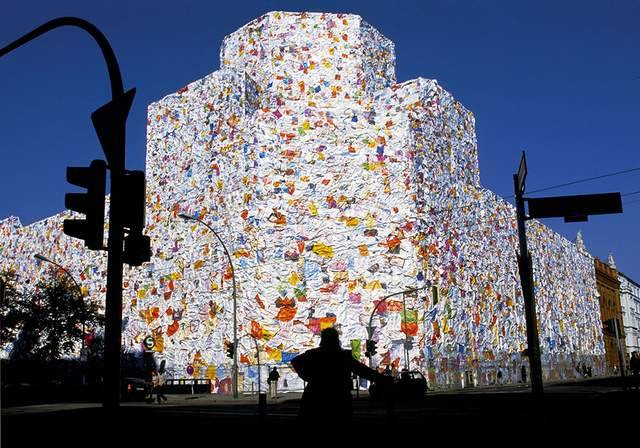 Former Berlin Post office wrapped in thousands of Love Letters