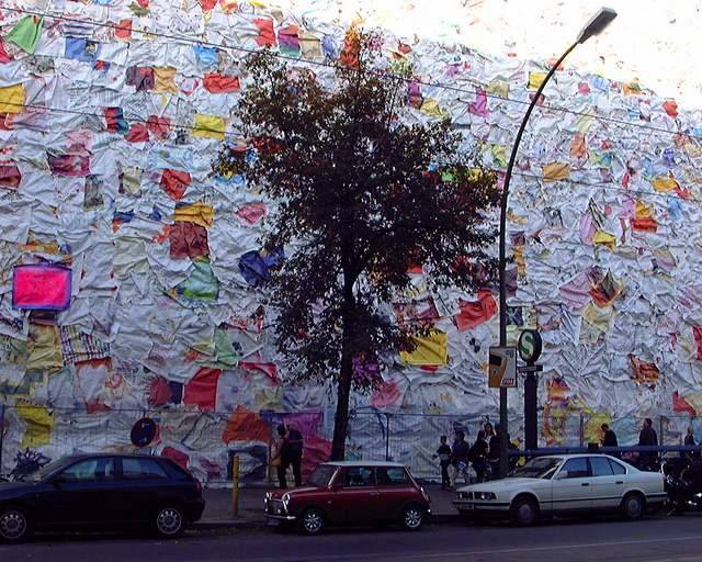 Former Berlin Post office wrapped with Love Letters (4)