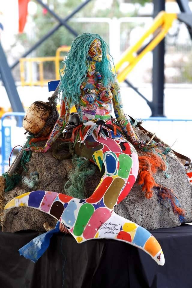 Sculptures Made Entirely Of Beach Waste (7)