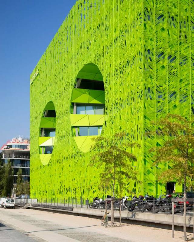 Euronews' new Green cube HQ building (5)