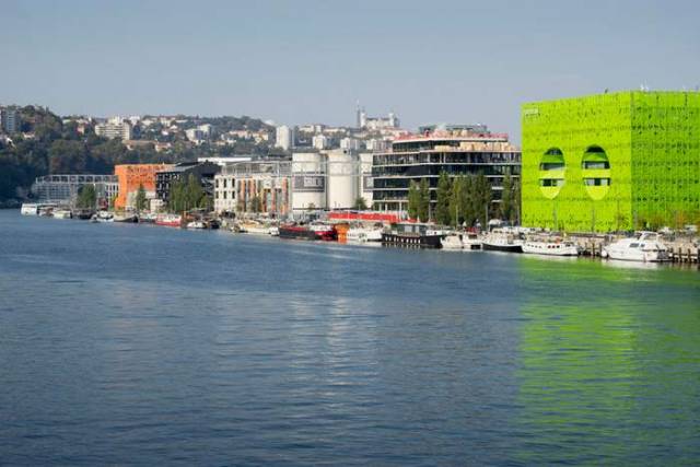 Euronews' new Green cube HQ building (4)