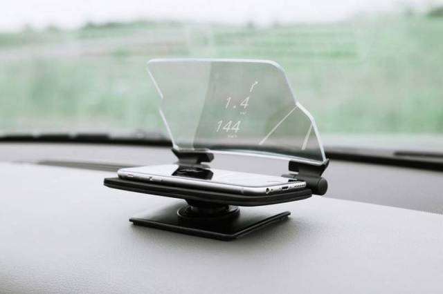 Hudway Heads-Up Display for any car (4)
