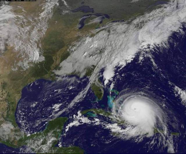 Hurricane Joaquin a Category 4 Storm strengthening Over Bahamas  (