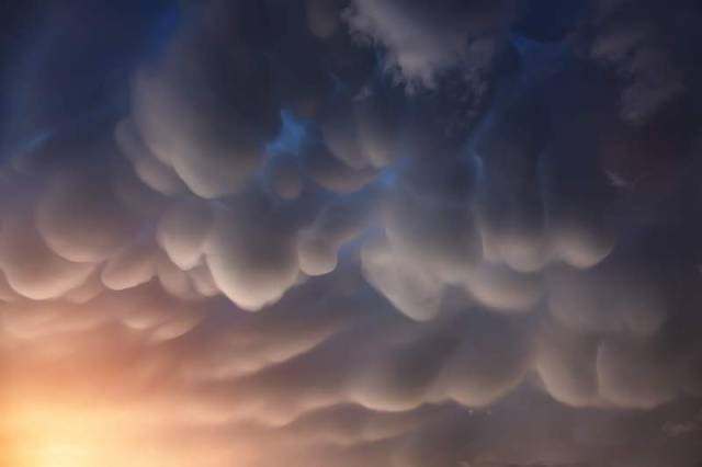 Mammatus clouds in the Nepal Himalayas