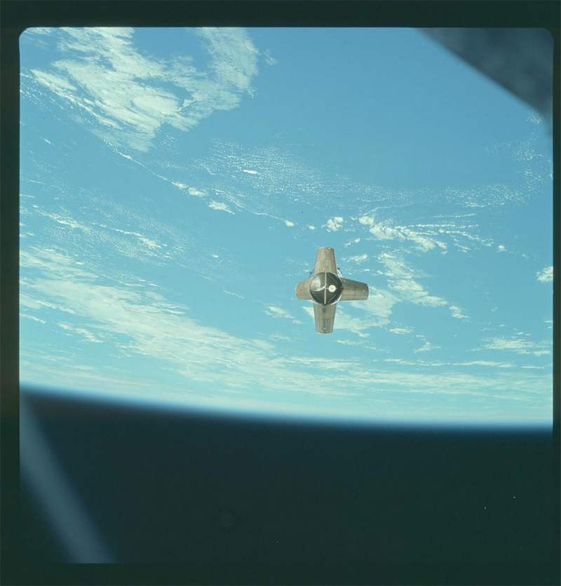 NASA Releases over 8,000 HD photos from the Apollo 