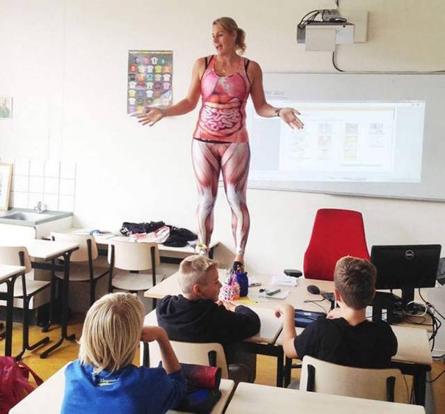 Teacher took off her clothes during biology class