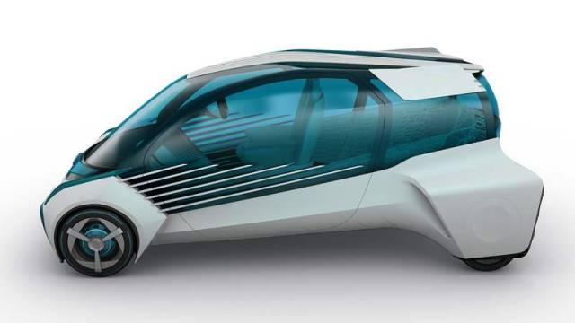 Toyota's hydrogen concept car (2)