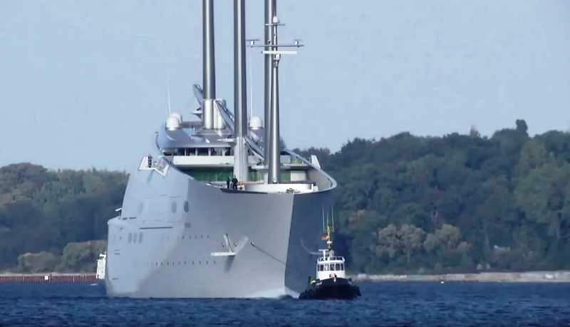 'White Pearl' word's largest sailing yacht (6)