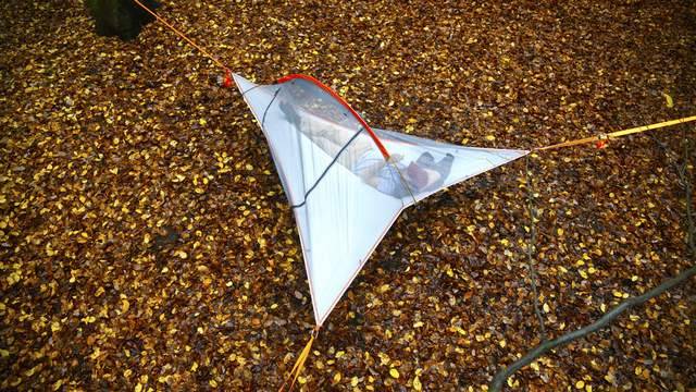 Flite portable tree tent (1)