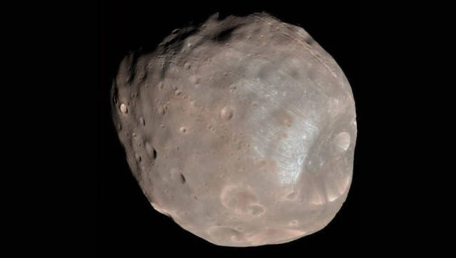 Mars’ Moon Phobos 