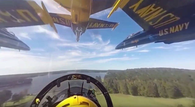 The Blue Angels in 360-degree video 