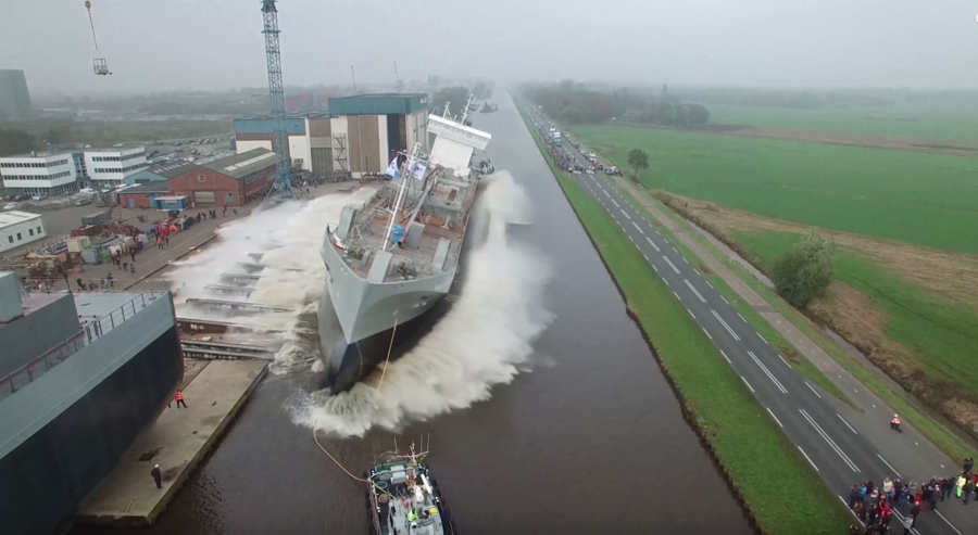 Watch how this ship launched first time on water (1)